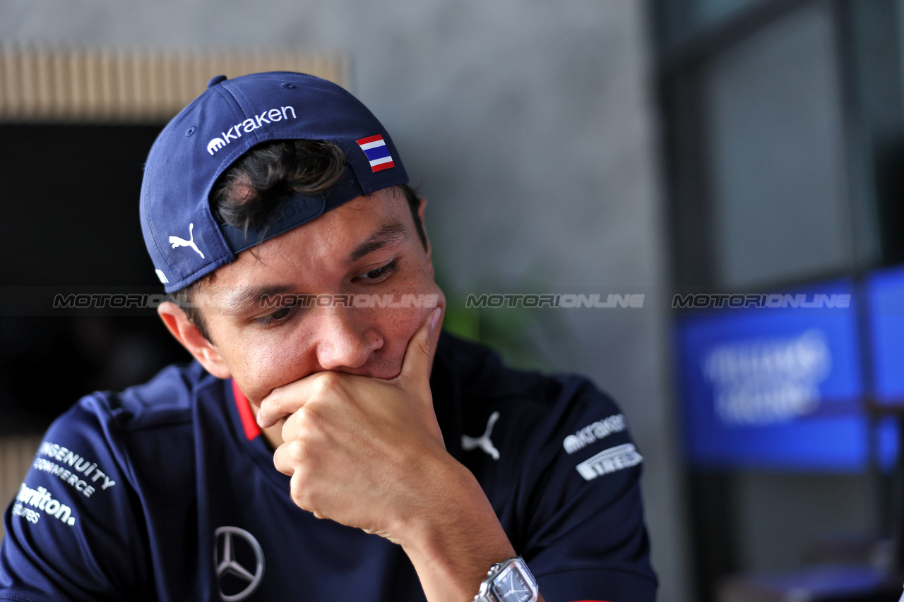 GP ARABIA SAUDITA, Alexander Albon (THA) Williams Racing.

06.03.2024. Formula 1 World Championship, Rd 2, Saudi Arabian Grand Prix, Jeddah, Saudi Arabia, Preparation Day.

- www.xpbimages.com, EMail: requests@xpbimages.com © Copyright: Bearne / XPB Images