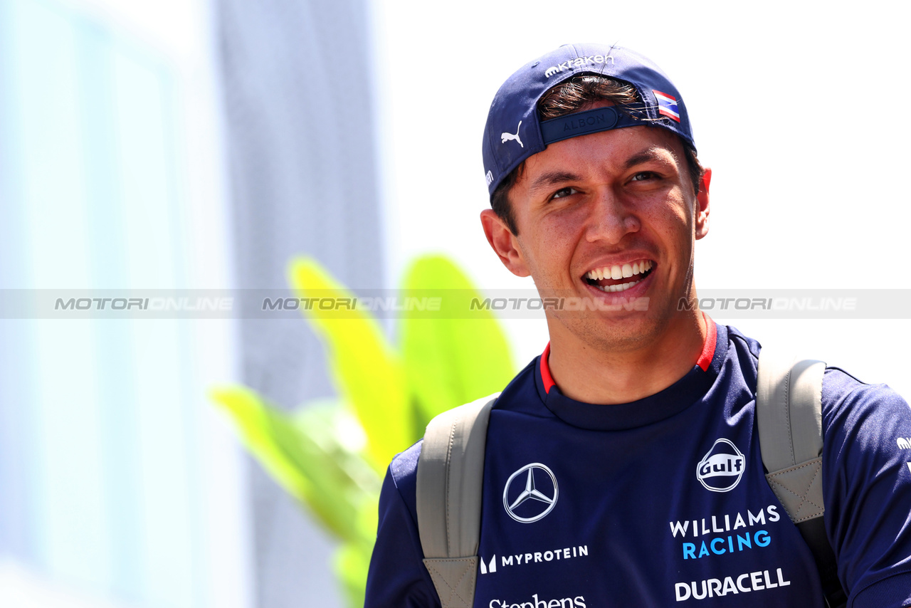 GP ARABIA SAUDITA, Alexander Albon (THA) Williams Racing.

06.03.2024. Formula 1 World Championship, Rd 2, Saudi Arabian Grand Prix, Jeddah, Saudi Arabia, Preparation Day.

 - www.xpbimages.com, EMail: requests@xpbimages.com © Copyright: Coates / XPB Images