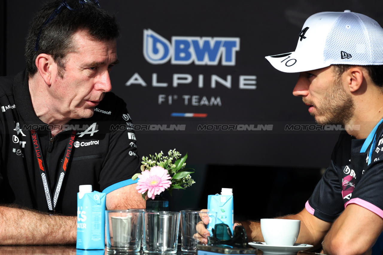 GP ARABIA SAUDITA, (L to R): Bruno Famin (FRA) Alpine Motorsports Vice President with Pierre Gasly (FRA) Alpine F1 Team.

06.03.2024. Formula 1 World Championship, Rd 2, Saudi Arabian Grand Prix, Jeddah, Saudi Arabia, Preparation Day.

- www.xpbimages.com, EMail: requests@xpbimages.com © Copyright: Bearne / XPB Images