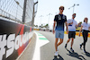 GP ARABIA SAUDITA, Logan Sargeant (USA) Williams Racing walks the circuit with Gaetan Jego, Williams Racing Gara Engineer e Elizabeth Wood Boyer (GBR) Williams Racing Performance Engineer.
06.03.2024. Formula 1 World Championship, Rd 2, Saudi Arabian Grand Prix, Jeddah, Saudi Arabia, Preparation Day.
- www.xpbimages.com, EMail: requests@xpbimages.com © Copyright: Bearne / XPB Images