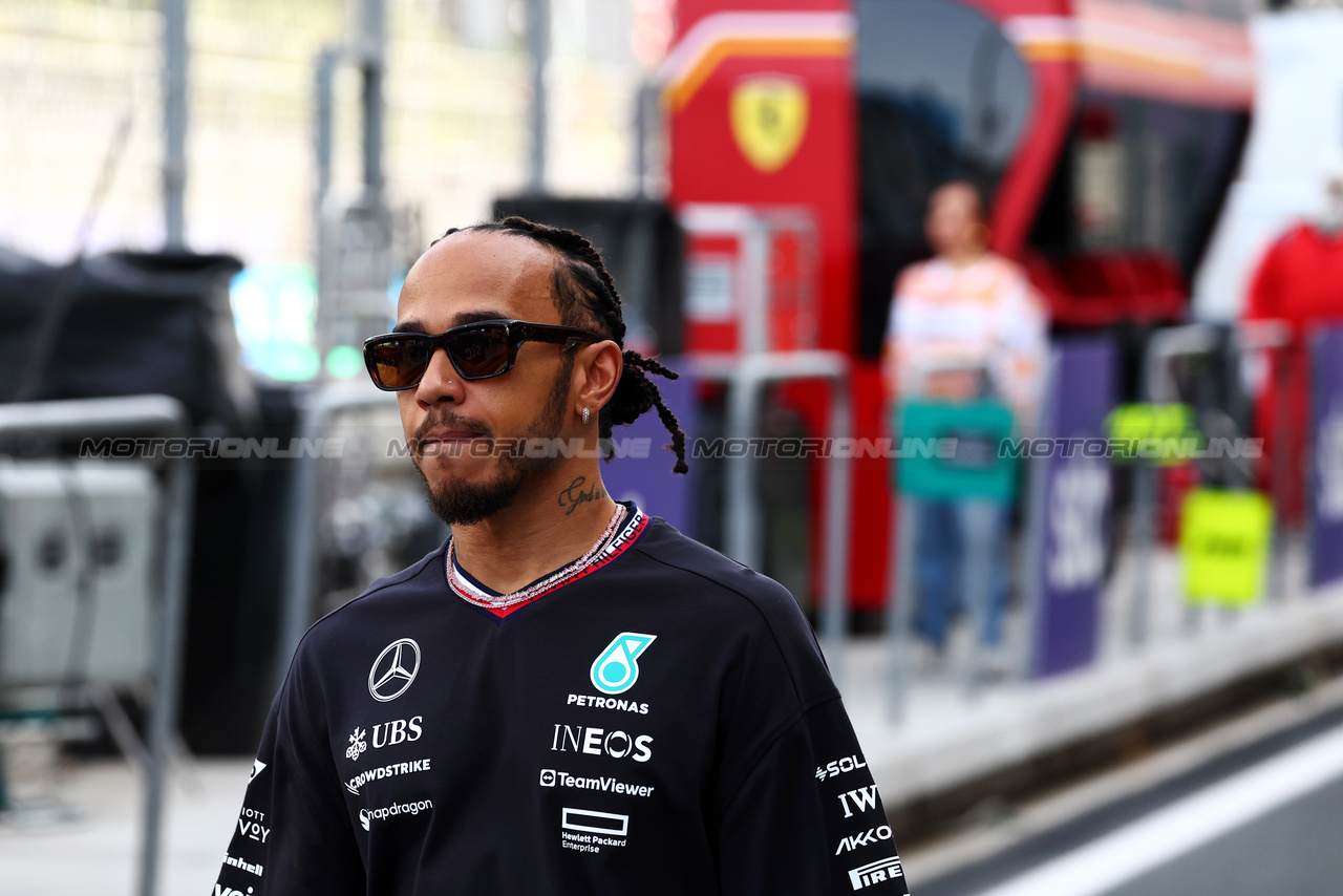 GP ARABIA SAUDITA, Lewis Hamilton (GBR) Mercedes AMG F1.

09.03.2024. Formula 1 World Championship, Rd 2, Saudi Arabian Grand Prix, Jeddah, Saudi Arabia, Gara Day.

 - www.xpbimages.com, EMail: requests@xpbimages.com © Copyright: Coates / XPB Images