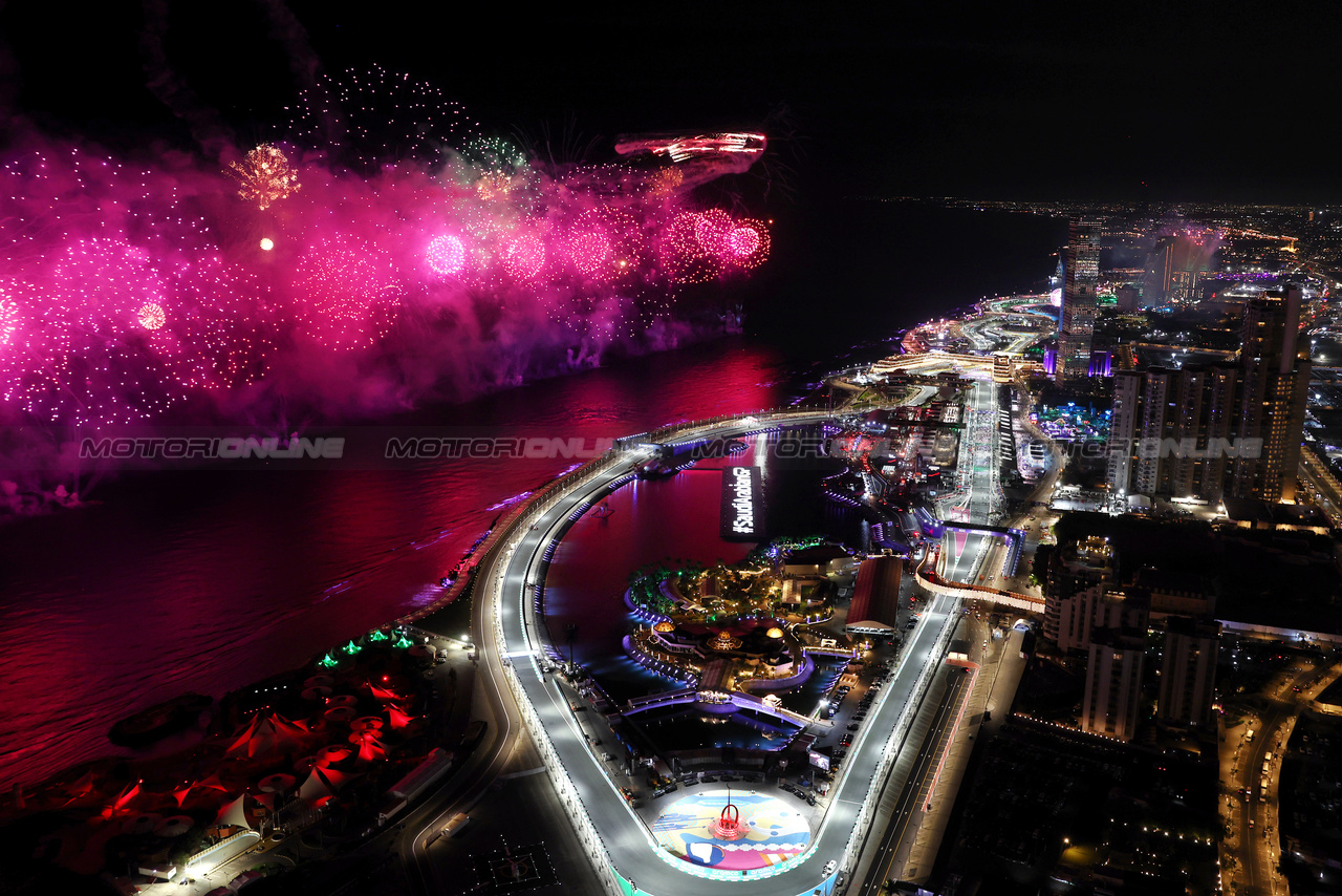 GP ARABIA SAUDITA, griglia Atmosfera - firework display.

09.03.2024. Formula 1 World Championship, Rd 2, Saudi Arabian Grand Prix, Jeddah, Saudi Arabia, Gara Day.

- www.xpbimages.com, EMail: requests@xpbimages.com © Copyright: Moy / XPB Images