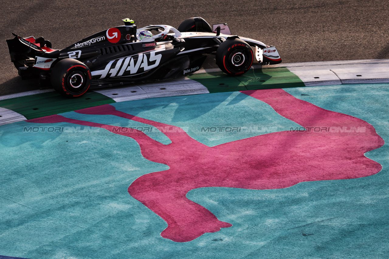 GP ARABIA SAUDITA, Nico Hulkenberg (GER) Haas VF-24.

08.03.2024. Formula 1 World Championship, Rd 2, Saudi Arabian Grand Prix, Jeddah, Saudi Arabia, Qualifiche Day.

- www.xpbimages.com, EMail: requests@xpbimages.com © Copyright: Moy / XPB Images