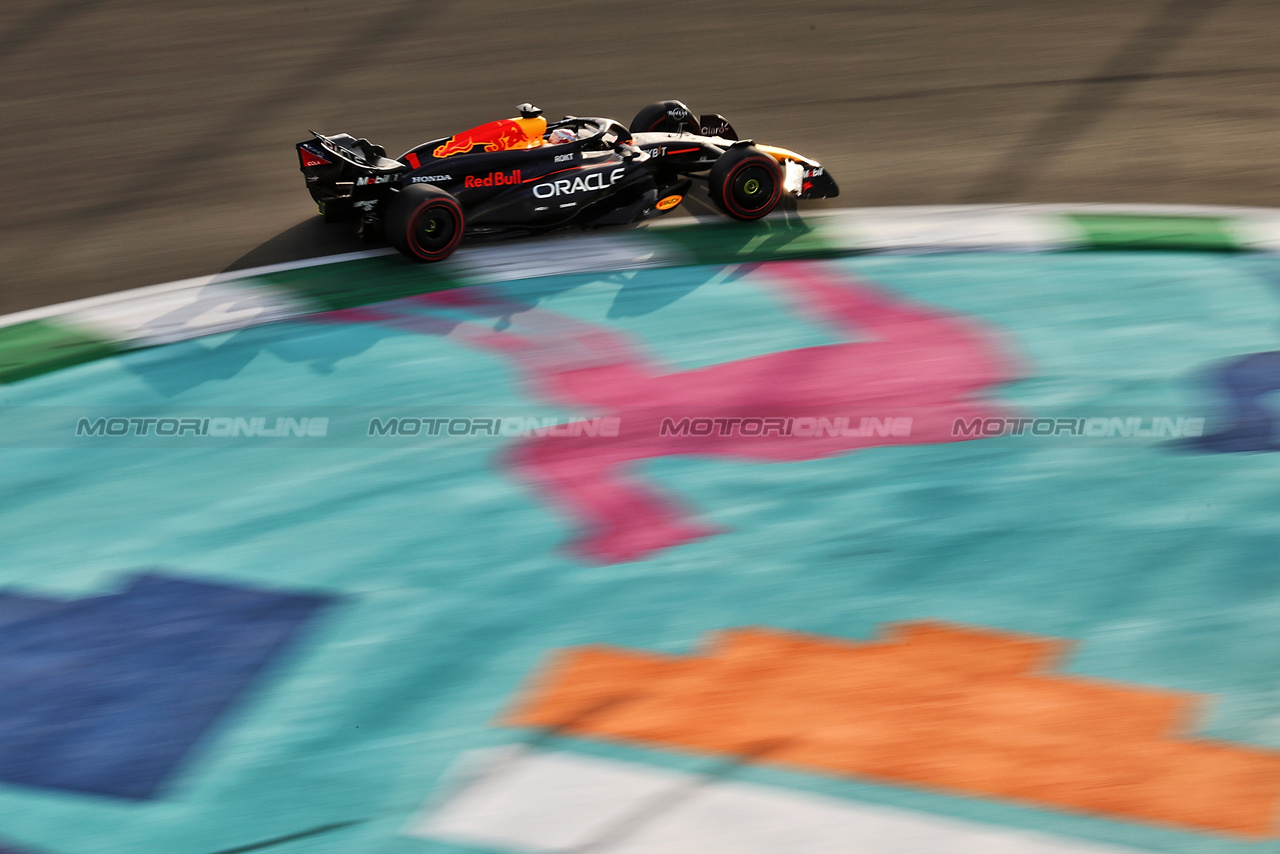 GP ARABIA SAUDITA, Max Verstappen (NLD) Red Bull Racing RB20.

08.03.2024. Formula 1 World Championship, Rd 2, Saudi Arabian Grand Prix, Jeddah, Saudi Arabia, Qualifiche Day.

- www.xpbimages.com, EMail: requests@xpbimages.com © Copyright: Moy / XPB Images