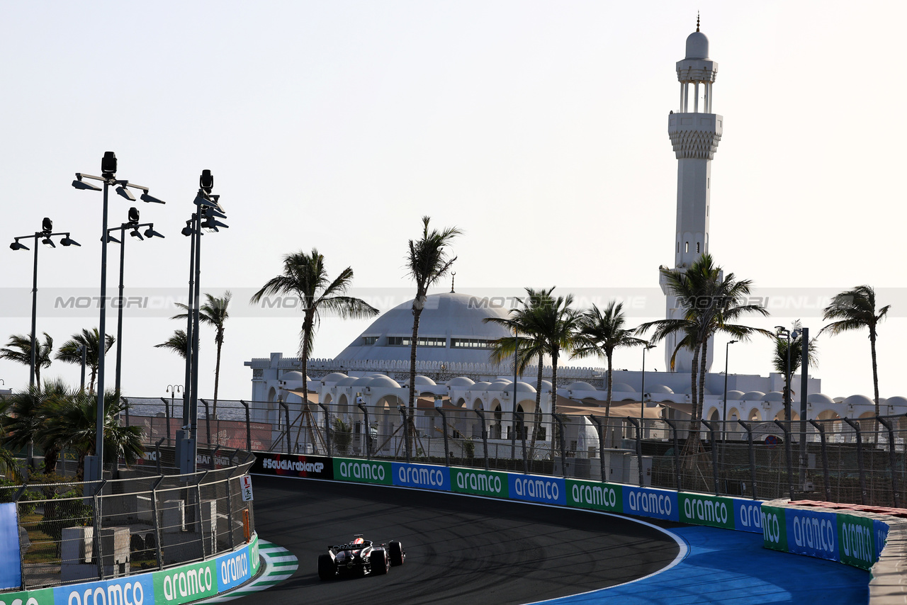 GP ARABIA SAUDITA, Max Verstappen (NLD) Red Bull Racing RB20.

08.03.2024. Formula 1 World Championship, Rd 2, Saudi Arabian Grand Prix, Jeddah, Saudi Arabia, Qualifiche Day.

 - www.xpbimages.com, EMail: requests@xpbimages.com © Copyright: Coates / XPB Images