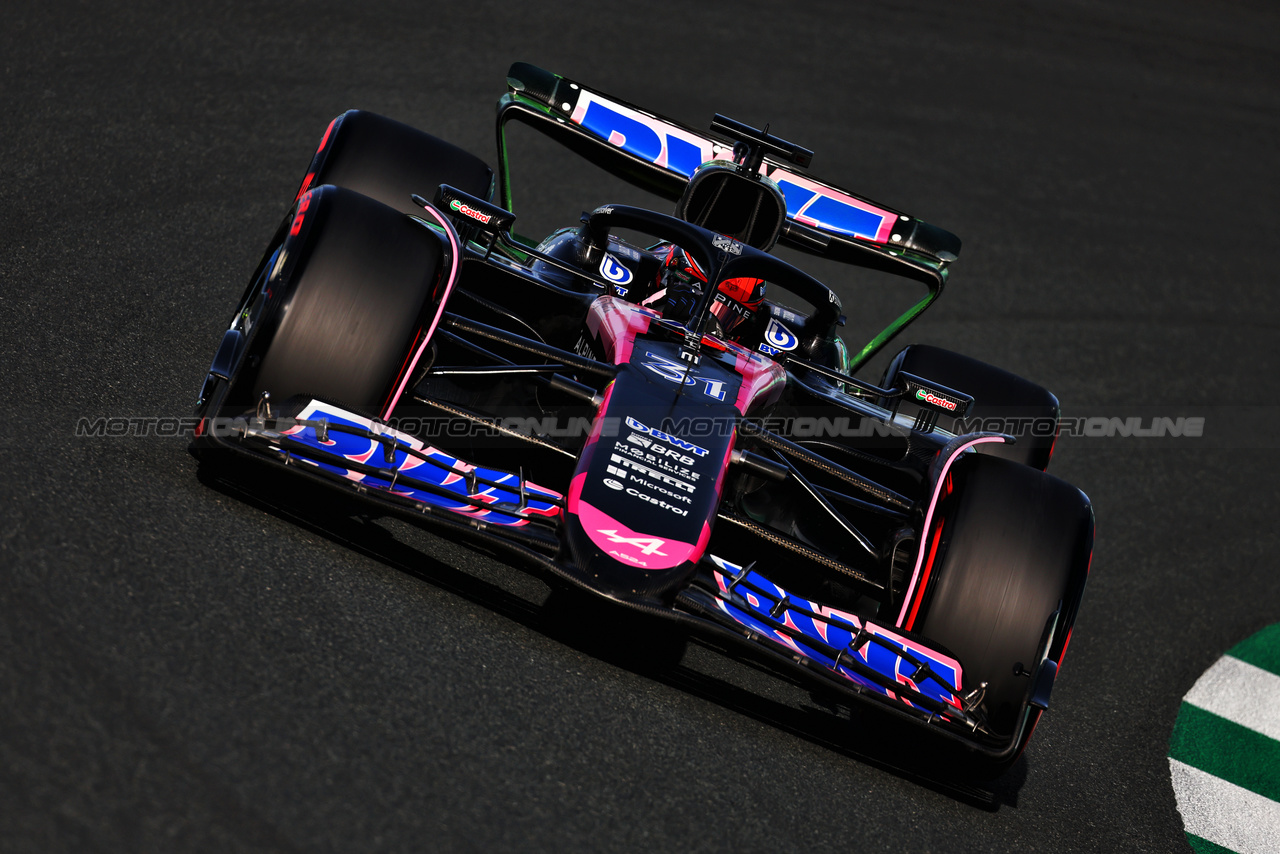 GP ARABIA SAUDITA, Esteban Ocon (FRA) Alpine F1 Team A524.

08.03.2024. Formula 1 World Championship, Rd 2, Saudi Arabian Grand Prix, Jeddah, Saudi Arabia, Qualifiche Day.

 - www.xpbimages.com, EMail: requests@xpbimages.com © Copyright: Coates / XPB Images