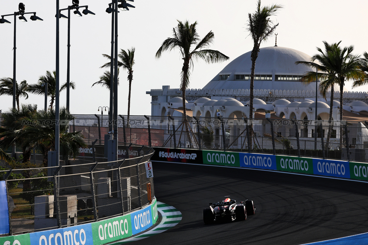 GP ARABIA SAUDITA, Max Verstappen (NLD) Red Bull Racing RB20.

08.03.2024. Formula 1 World Championship, Rd 2, Saudi Arabian Grand Prix, Jeddah, Saudi Arabia, Qualifiche Day.

 - www.xpbimages.com, EMail: requests@xpbimages.com © Copyright: Coates / XPB Images