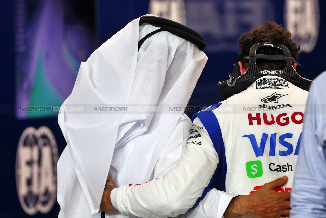 GP ARABIA SAUDITA, (L to R): Mohammed Bin Sulayem (UAE) FIA President with Daniel Ricciardo (AUS) RB.

08.03.2024. Formula 1 World Championship, Rd 2, Saudi Arabian Grand Prix, Jeddah, Saudi Arabia, Qualifiche Day.

- www.xpbimages.com, EMail: requests@xpbimages.com © Copyright: Batchelor / XPB Images
