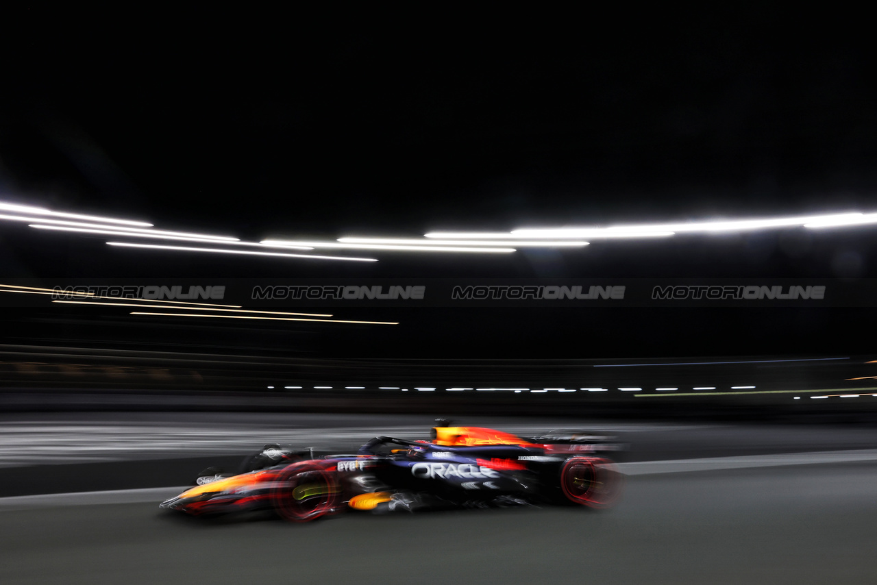 GP ARABIA SAUDITA, Max Verstappen (NLD) Red Bull Racing RB20.

08.03.2024. Formula 1 World Championship, Rd 2, Saudi Arabian Grand Prix, Jeddah, Saudi Arabia, Qualifiche Day.

- www.xpbimages.com, EMail: requests@xpbimages.com © Copyright: Bearne / XPB Images
