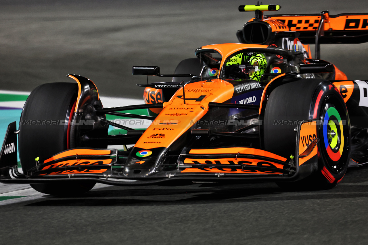 GP ARABIA SAUDITA, Lando Norris (GBR) McLaren MCL38.

08.03.2024. Formula 1 World Championship, Rd 2, Saudi Arabian Grand Prix, Jeddah, Saudi Arabia, Qualifiche Day.

- www.xpbimages.com, EMail: requests@xpbimages.com © Copyright: Bearne / XPB Images