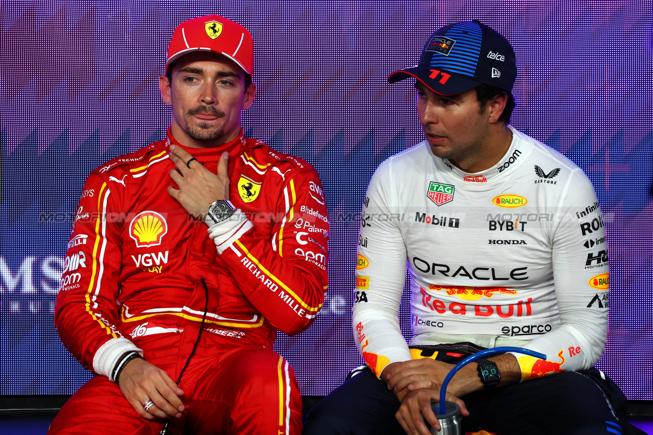 GP ARABIA SAUDITA, (L to R): second placed Charles Leclerc (MON) Ferrari with third placed Sergio Perez (MEX) Red Bull Racing in qualifying parc ferme.

08.03.2024. Formula 1 World Championship, Rd 2, Saudi Arabian Grand Prix, Jeddah, Saudi Arabia, Qualifiche Day.

- www.xpbimages.com, EMail: requests@xpbimages.com © Copyright: Batchelor / XPB Images