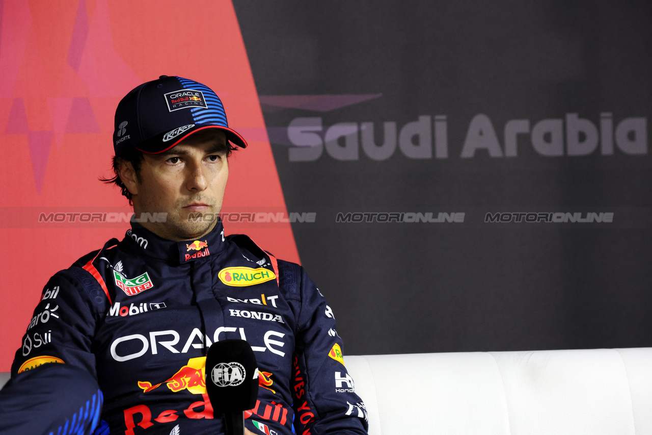 GP ARABIA SAUDITA, Sergio Perez (MEX) Red Bull Racing in the post qualifying FIA Press Conference.

08.03.2024. Formula 1 World Championship, Rd 2, Saudi Arabian Grand Prix, Jeddah, Saudi Arabia, Qualifiche Day.

- www.xpbimages.com, EMail: requests@xpbimages.com © Copyright: Bearne / XPB Images