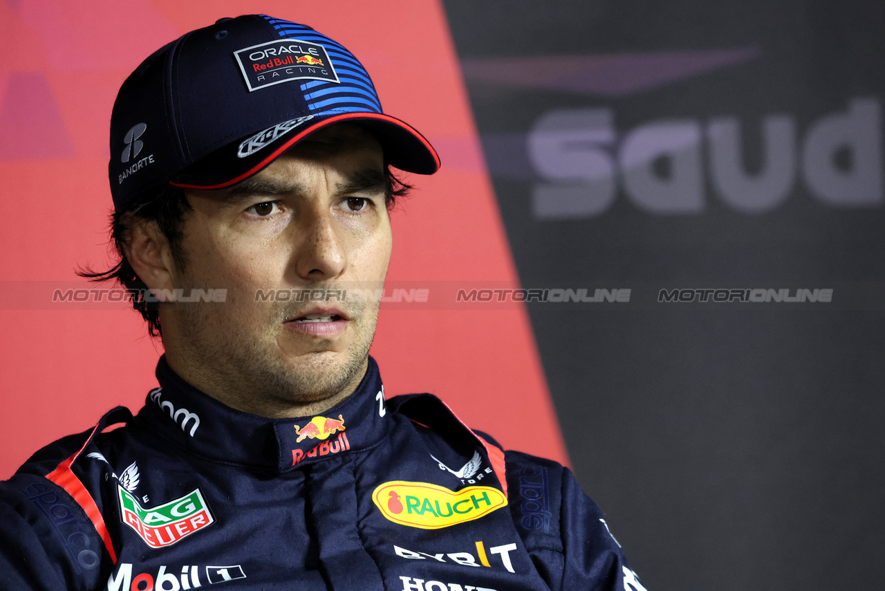 GP ARABIA SAUDITA, Sergio Perez (MEX) Red Bull Racing in the post qualifying FIA Press Conference.

08.03.2024. Formula 1 World Championship, Rd 2, Saudi Arabian Grand Prix, Jeddah, Saudi Arabia, Qualifiche Day.

- www.xpbimages.com, EMail: requests@xpbimages.com © Copyright: Bearne / XPB Images