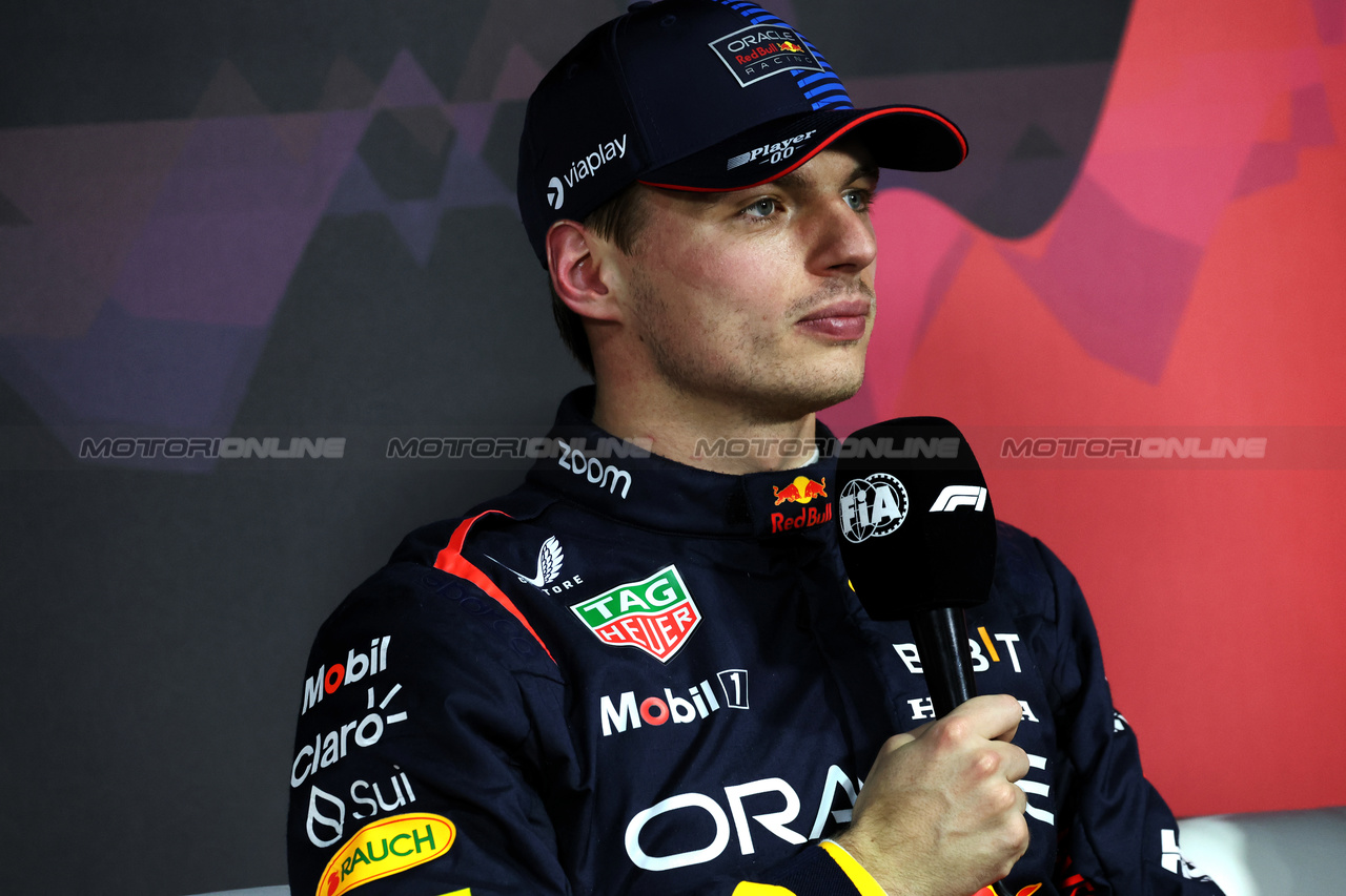 GP ARABIA SAUDITA, Max Verstappen (NLD) Red Bull Racing in the post qualifying FIA Press Conference.

08.03.2024. Formula 1 World Championship, Rd 2, Saudi Arabian Grand Prix, Jeddah, Saudi Arabia, Qualifiche Day.

- www.xpbimages.com, EMail: requests@xpbimages.com © Copyright: Bearne / XPB Images