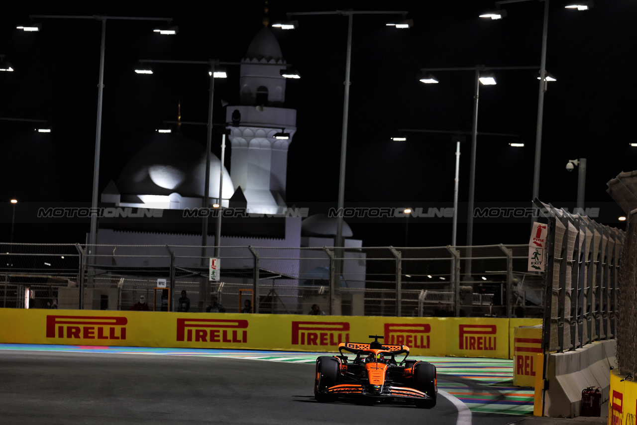 GP ARABIA SAUDITA, Oscar Piastri (AUS) McLaren MCL38.

08.03.2024. Formula 1 World Championship, Rd 2, Saudi Arabian Grand Prix, Jeddah, Saudi Arabia, Qualifiche Day.

- www.xpbimages.com, EMail: requests@xpbimages.com © Copyright: Moy / XPB Images
