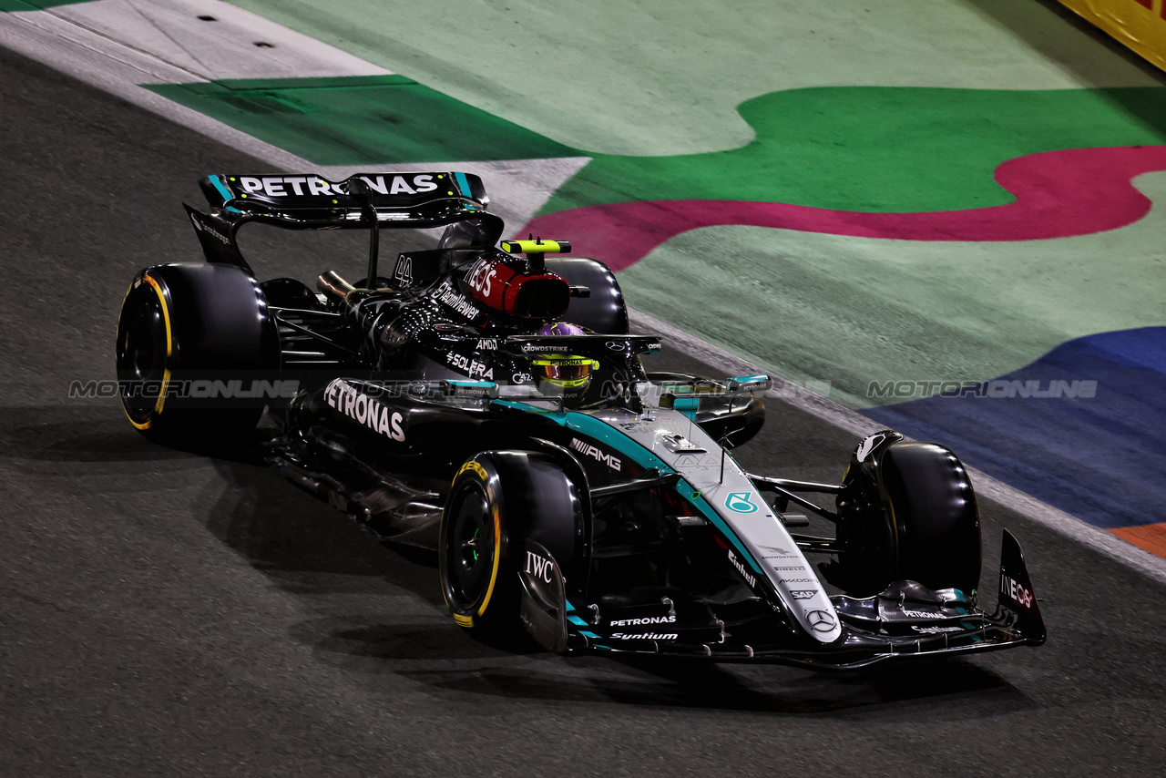 GP ARABIA SAUDITA, Lewis Hamilton (GBR) Mercedes AMG F1 W15.

08.03.2024. Formula 1 World Championship, Rd 2, Saudi Arabian Grand Prix, Jeddah, Saudi Arabia, Qualifiche Day.

- www.xpbimages.com, EMail: requests@xpbimages.com © Copyright: Moy / XPB Images