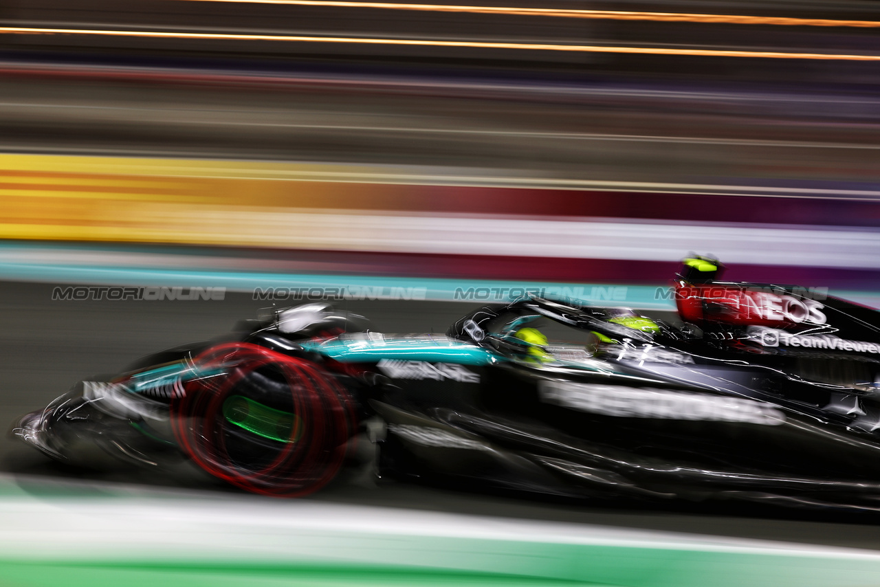 GP ARABIA SAUDITA, Lewis Hamilton (GBR) Mercedes AMG F1 W15.

08.03.2024. Formula 1 World Championship, Rd 2, Saudi Arabian Grand Prix, Jeddah, Saudi Arabia, Qualifiche Day.

 - www.xpbimages.com, EMail: requests@xpbimages.com © Copyright: Coates / XPB Images