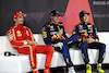 GP ARABIA SAUDITA, (L to R): Charles Leclerc (MON) Ferrari; Max Verstappen (NLD) Red Bull Racing; e Sergio Perez (MEX) Red Bull Racing, in the post qualifying FIA Press Conference.
08.03.2024. Formula 1 World Championship, Rd 2, Saudi Arabian Grand Prix, Jeddah, Saudi Arabia, Qualifiche Day.
- www.xpbimages.com, EMail: requests@xpbimages.com © Copyright: Bearne / XPB Images