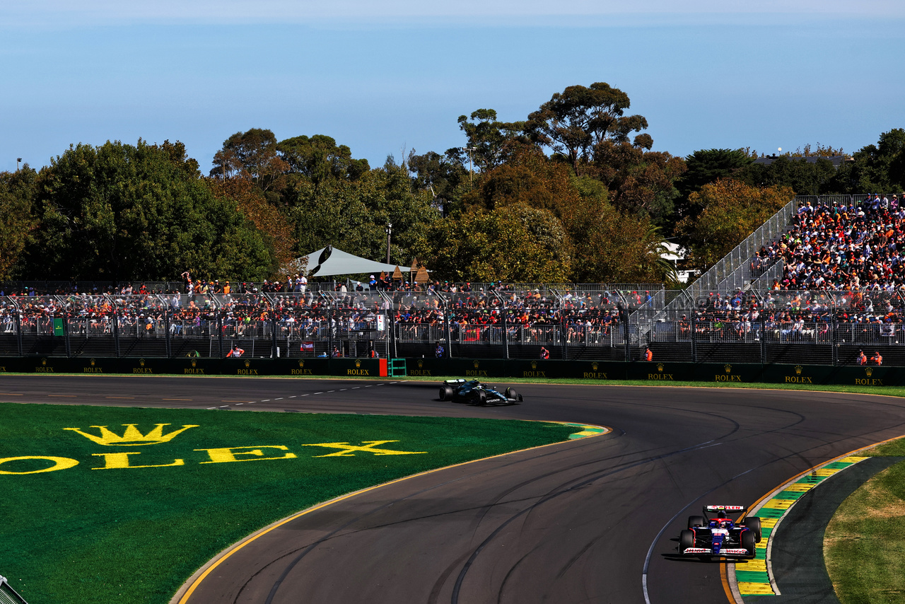 GP AUSTRALIA, Daniel Ricciardo (AUS) RB VCARB 01.

24.03.2024. Formula 1 World Championship, Rd 3, Australian Grand Prix, Albert Park, Melbourne, Australia, Gara Day.

- www.xpbimages.com, EMail: requests@xpbimages.com © Copyright: Batchelor / XPB Images