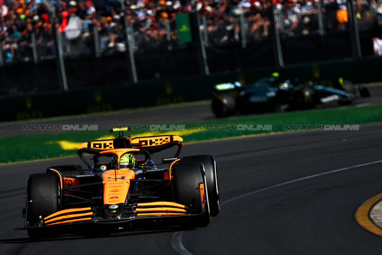 GP AUSTRALIA, Lando Norris (GBR) McLaren MCL38.

24.03.2024. Formula 1 World Championship, Rd 3, Australian Grand Prix, Albert Park, Melbourne, Australia, Gara Day.

- www.xpbimages.com, EMail: requests@xpbimages.com © Copyright: Batchelor / XPB Images