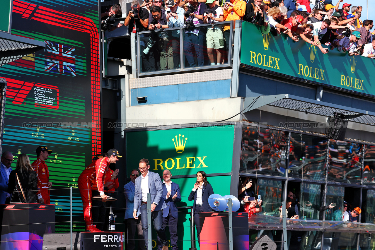 GP AUSTRALIA, Gara winner Carlos Sainz Jr (ESP) Ferrari celebrates on the podium.

24.03.2024. Formula 1 World Championship, Rd 3, Australian Grand Prix, Albert Park, Melbourne, Australia, Gara Day.

 - www.xpbimages.com, EMail: requests@xpbimages.com © Copyright: Coates / XPB Images