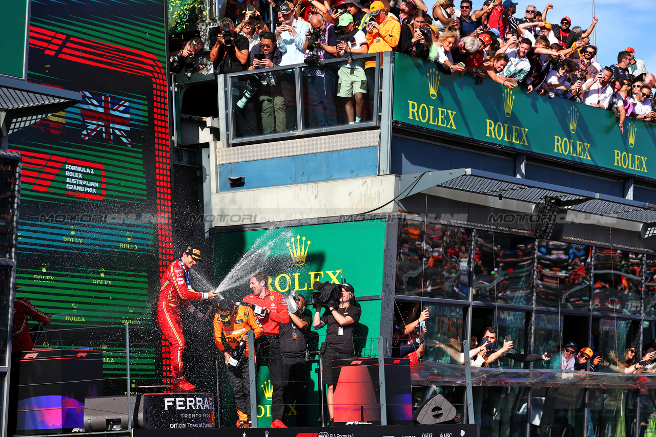 GP AUSTRALIA, Gara winner Carlos Sainz Jr (ESP) Ferrari celebrates on the podium.

24.03.2024. Formula 1 World Championship, Rd 3, Australian Grand Prix, Albert Park, Melbourne, Australia, Gara Day.

 - www.xpbimages.com, EMail: requests@xpbimages.com © Copyright: Coates / XPB Images