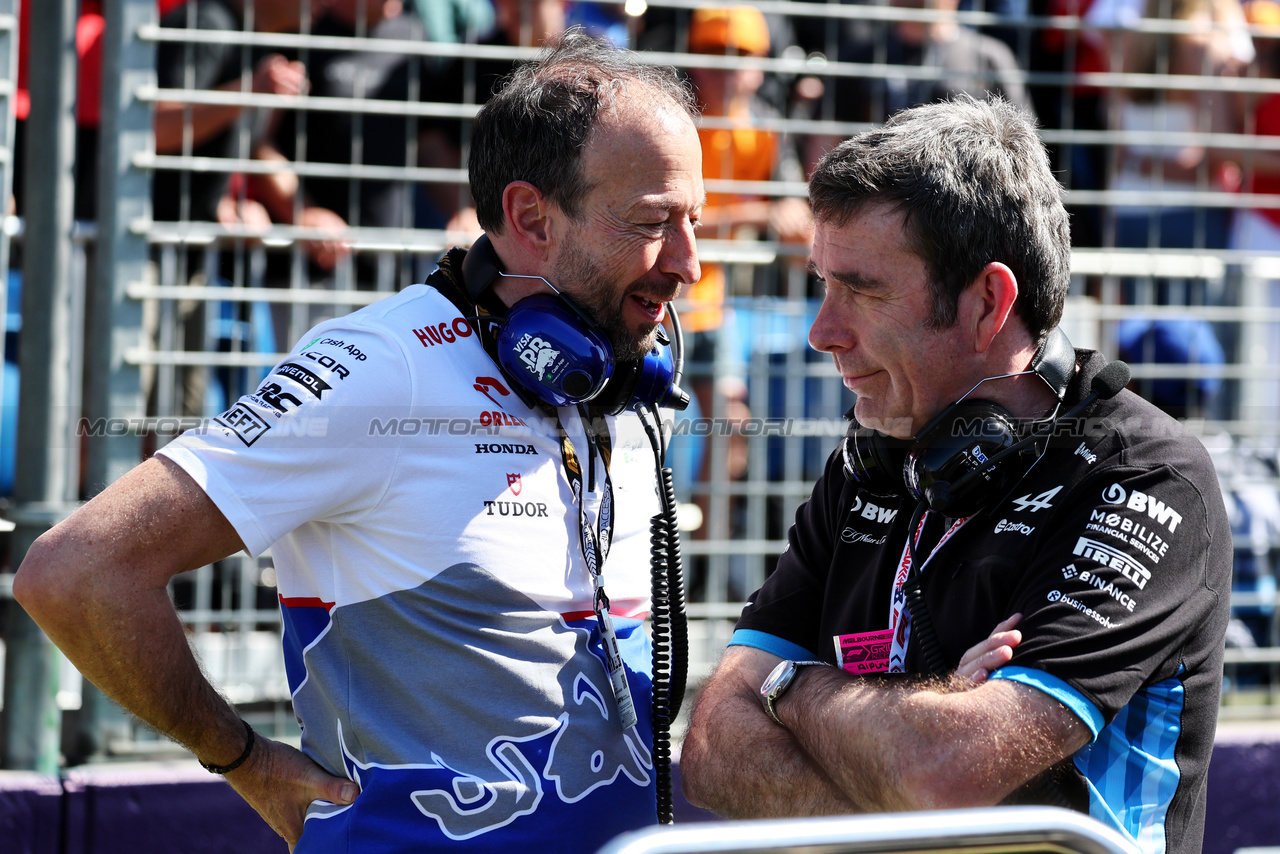 GP AUSTRALIA, (L to R): Peter Bayer (AUT) RB Chief Executive Officer with Bruno Famin (FRA) Alpine Motorsports Vice President e Alpine F1 Team Team Principal on the grid.

24.03.2024. Formula 1 World Championship, Rd 3, Australian Grand Prix, Albert Park, Melbourne, Australia, Gara Day.

- www.xpbimages.com, EMail: requests@xpbimages.com © Copyright: Moy / XPB Images