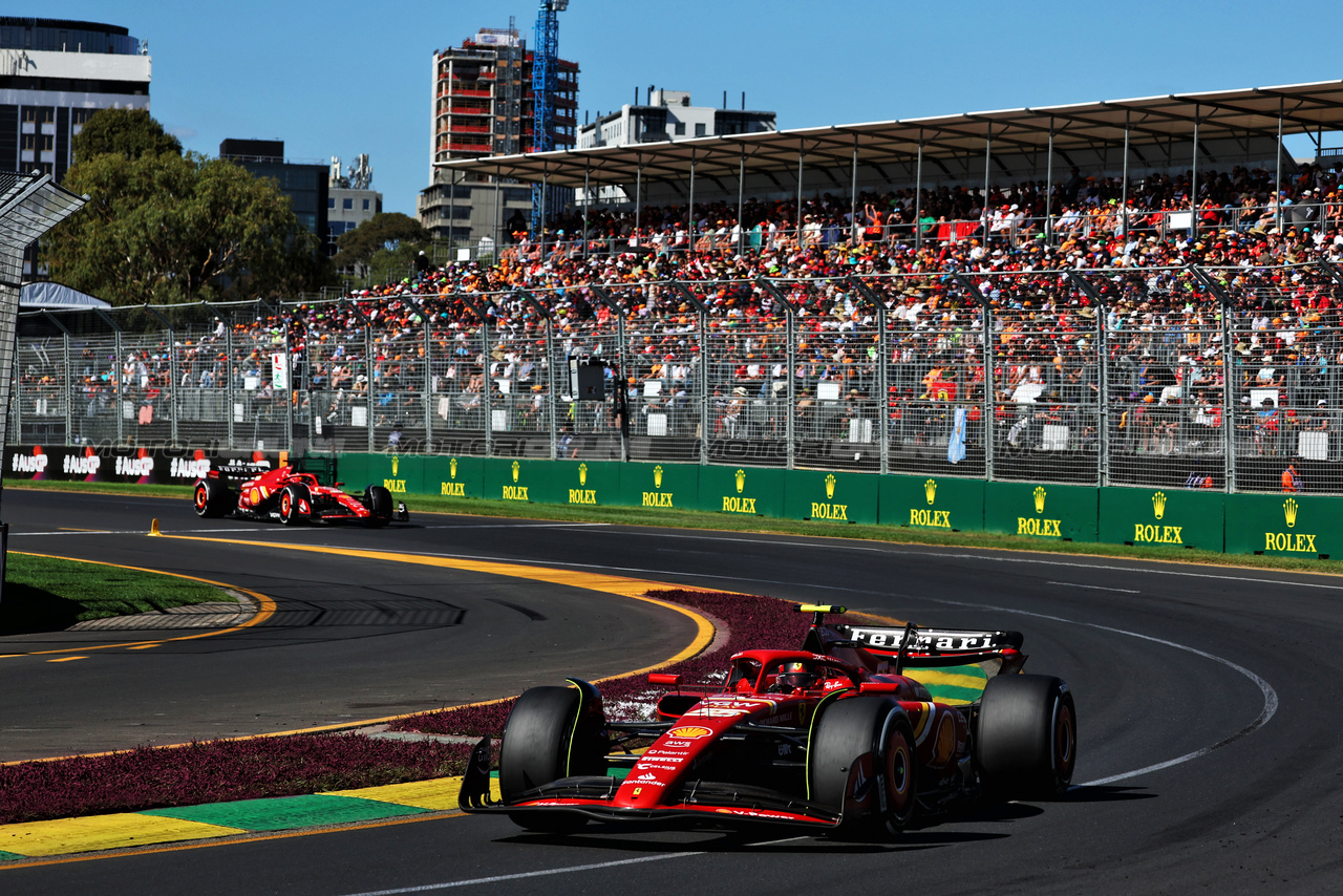 GP AUSTRALIA, Carlos Sainz Jr (ESP) Ferrari SF-24.

24.03.2024. Formula 1 World Championship, Rd 3, Australian Grand Prix, Albert Park, Melbourne, Australia, Gara Day.

- www.xpbimages.com, EMail: requests@xpbimages.com © Copyright: Moy / XPB Images