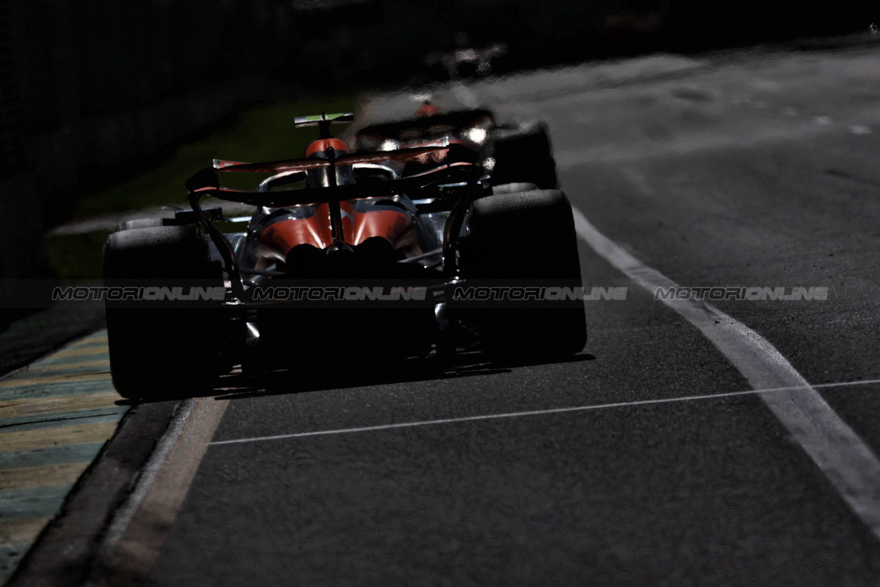 GP AUSTRALIA, Lando Norris (GBR) McLaren MCL38.

24.03.2024. Formula 1 World Championship, Rd 3, Australian Grand Prix, Albert Park, Melbourne, Australia, Gara Day.

- www.xpbimages.com, EMail: requests@xpbimages.com © Copyright: Moy / XPB Images