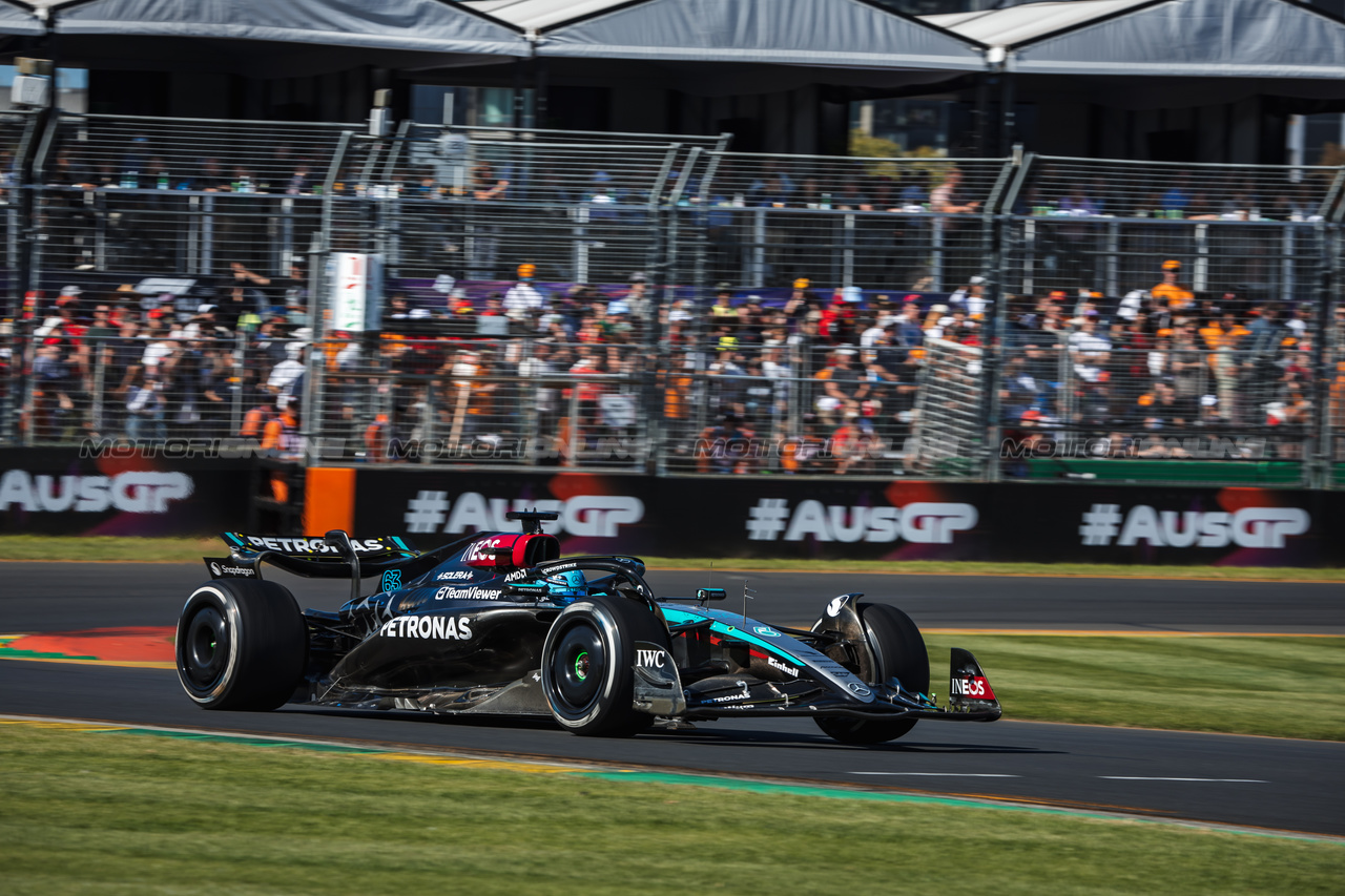 GP AUSTRALIA, George Russell (GBR) Mercedes AMG F1 W15.

24.03.2024. Formula 1 World Championship, Rd 3, Australian Grand Prix, Albert Park, Melbourne, Australia, Gara Day.

- www.xpbimages.com, EMail: requests@xpbimages.com © Copyright: Bearne / XPB Images