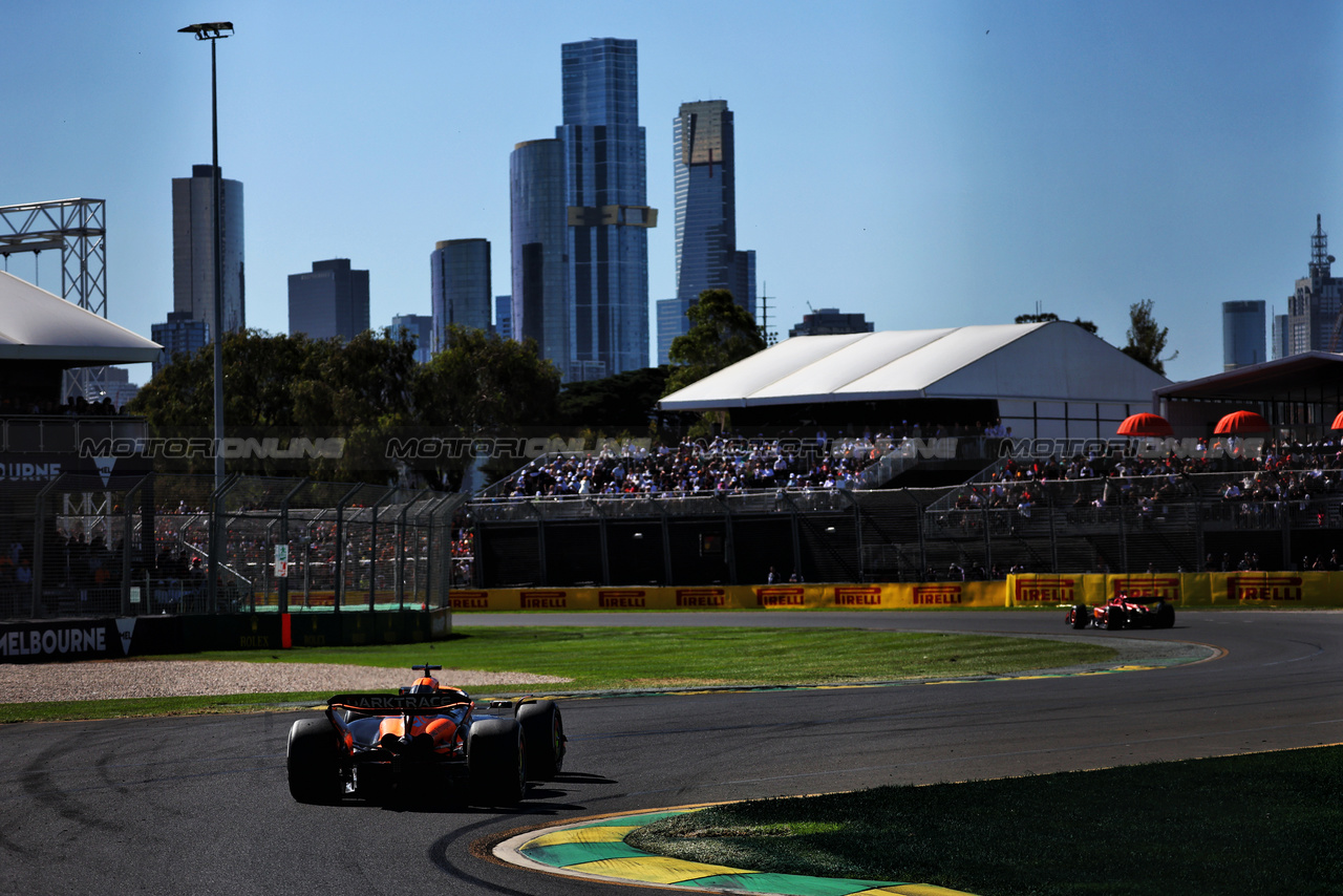 GP AUSTRALIA, Oscar Piastri (AUS) McLaren MCL38.

24.03.2024. Formula 1 World Championship, Rd 3, Australian Grand Prix, Albert Park, Melbourne, Australia, Gara Day.

 - www.xpbimages.com, EMail: requests@xpbimages.com © Copyright: Coates / XPB Images