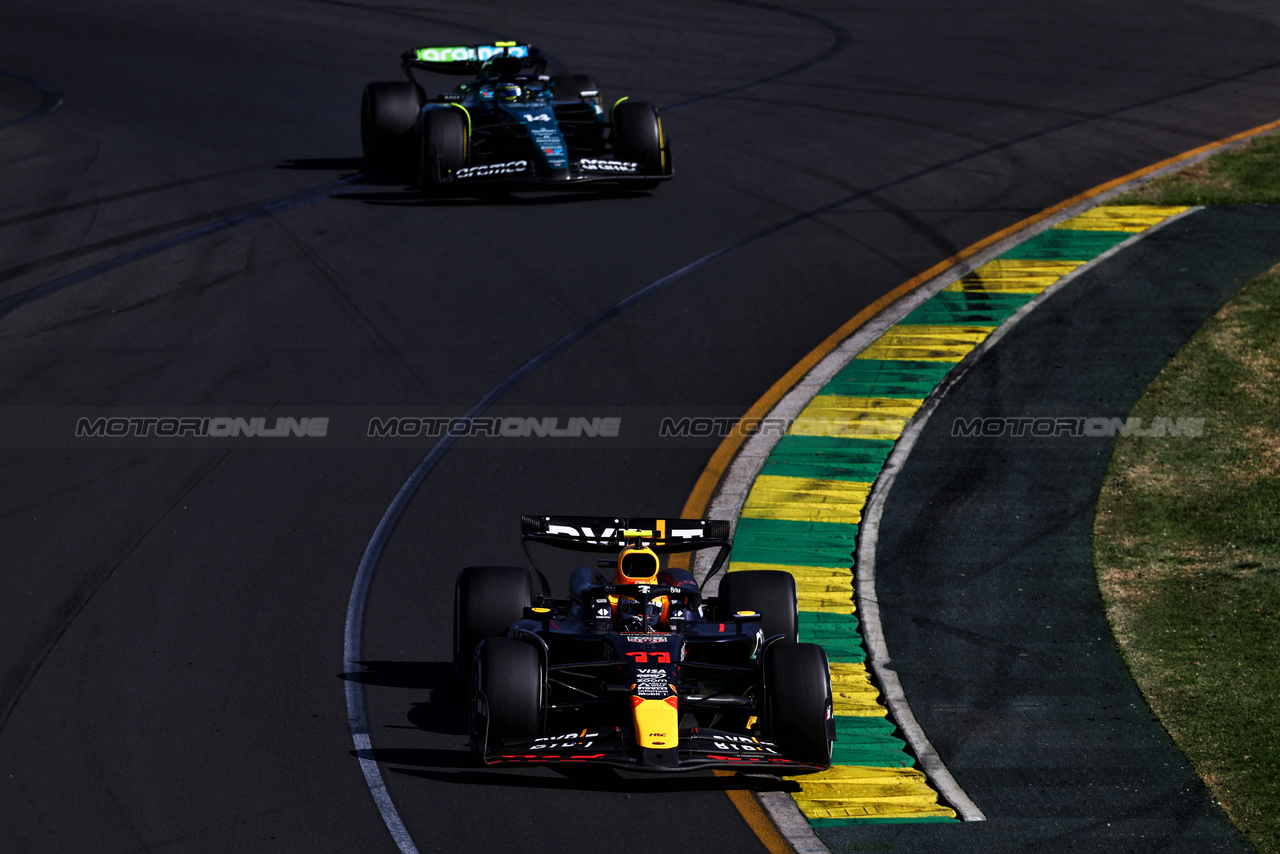 GP AUSTRALIA, Sergio Perez (MEX) Red Bull Racing RB20.

24.03.2024. Formula 1 World Championship, Rd 3, Australian Grand Prix, Albert Park, Melbourne, Australia, Gara Day.

 - www.xpbimages.com, EMail: requests@xpbimages.com © Copyright: Coates / XPB Images