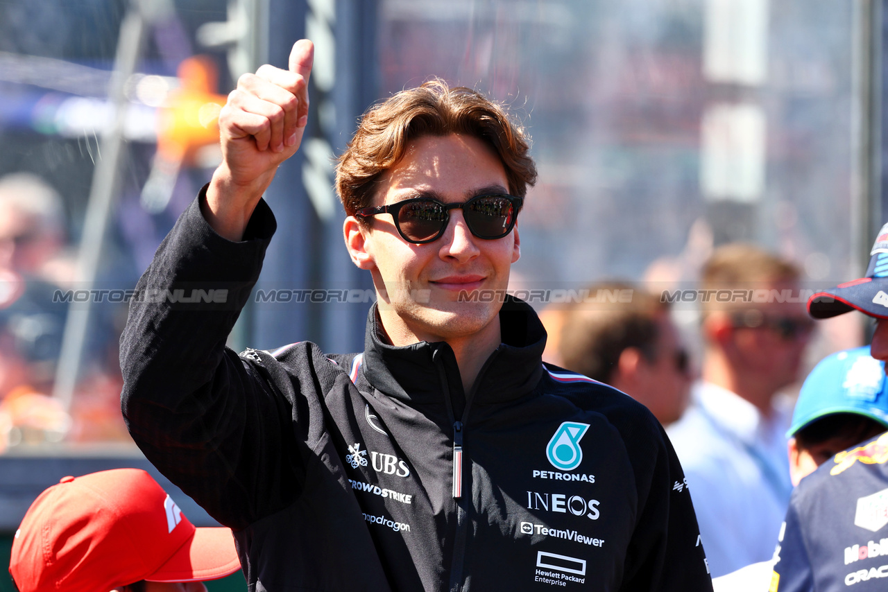 GP AUSTRALIA, George Russell (GBR) Mercedes AMG F1 on the drivers' parade.

24.03.2024. Formula 1 World Championship, Rd 3, Australian Grand Prix, Albert Park, Melbourne, Australia, Gara Day.

 - www.xpbimages.com, EMail: requests@xpbimages.com © Copyright: Coates / XPB Images