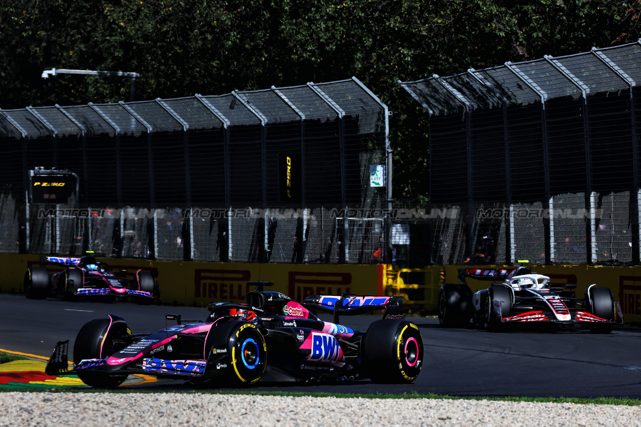 GP AUSTRALIA, Esteban Ocon (FRA) Alpine F1 Team A524.

24.03.2024. Formula 1 World Championship, Rd 3, Australian Grand Prix, Albert Park, Melbourne, Australia, Gara Day.

- www.xpbimages.com, EMail: requests@xpbimages.com © Copyright: Charniaux / XPB Images