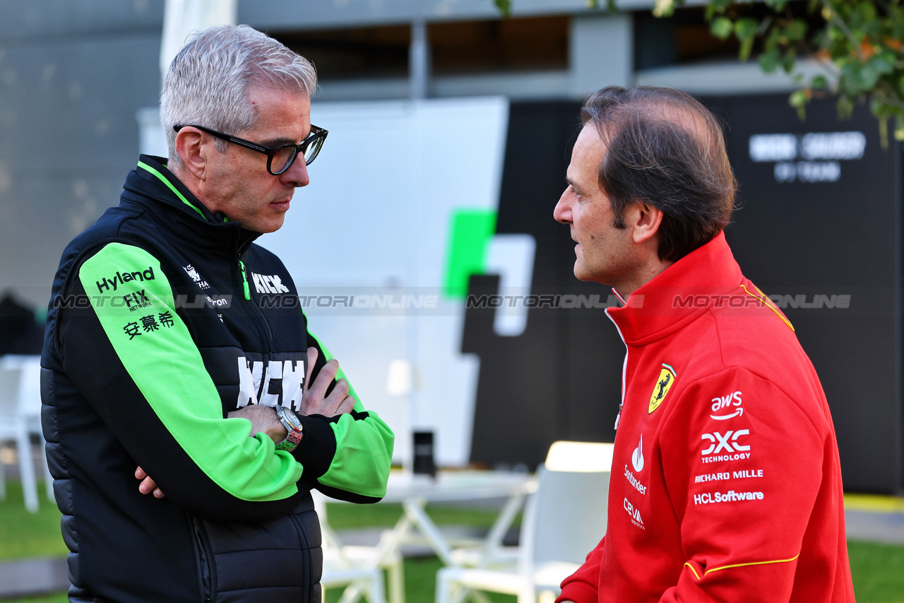 GP AUSTRALIA, Alessandro Alunni Bravi (ITA) Sauber Managing Director e Team Representative (Left).

21.03.2024. Formula 1 World Championship, Rd 3, Australian Grand Prix, Albert Park, Melbourne, Australia, Preparation Day.

- www.xpbimages.com, EMail: requests@xpbimages.com © Copyright: Batchelor / XPB Images