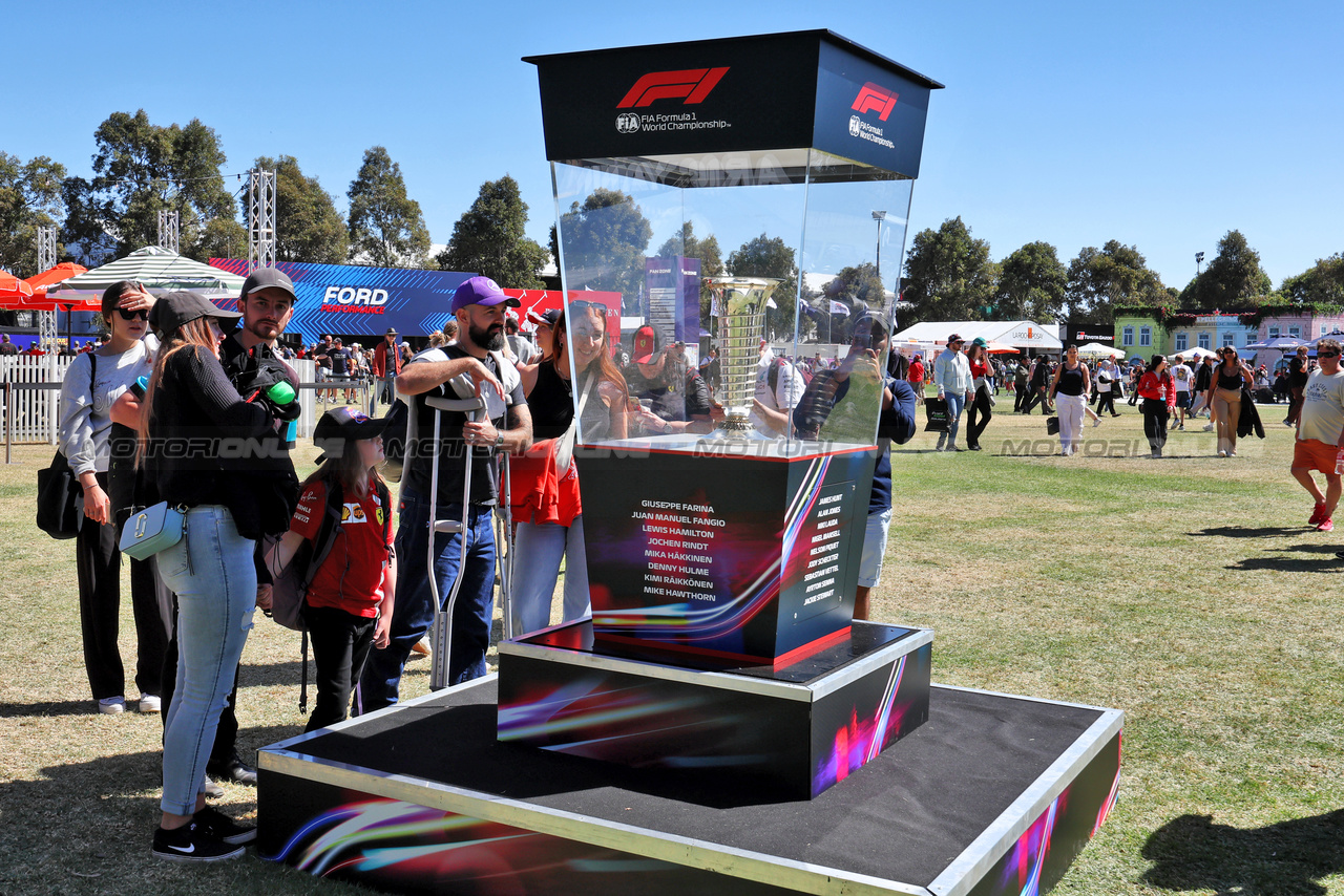 GP AUSTRALIA, Circuit Atmosfera.

21.03.2024. Formula 1 World Championship, Rd 3, Australian Grand Prix, Albert Park, Melbourne, Australia, Preparation Day.

- www.xpbimages.com, EMail: requests@xpbimages.com © Copyright: Moy / XPB Images