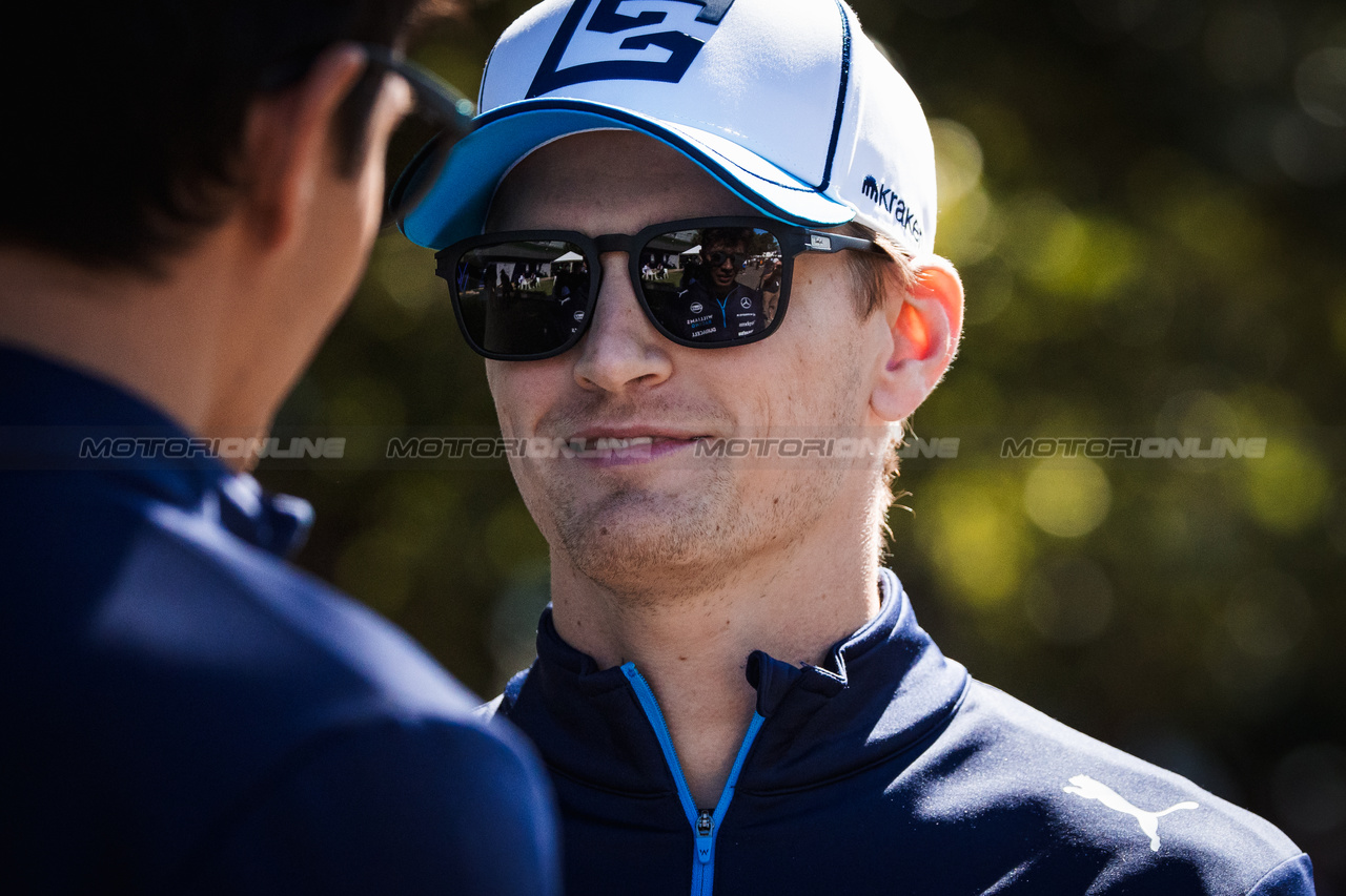 GP AUSTRALIA, Logan Sargeant (USA) Williams Racing e Alexander Albon (THA) Williams Racing.

21.03.2024. Formula 1 World Championship, Rd 3, Australian Grand Prix, Albert Park, Melbourne, Australia, Preparation Day.

- www.xpbimages.com, EMail: requests@xpbimages.com © Copyright: Bearne / XPB Images