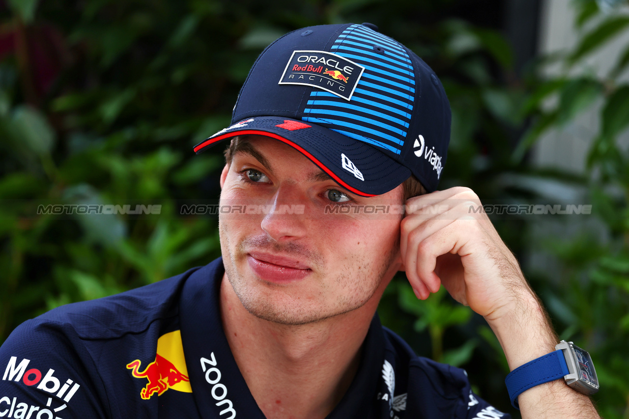 GP AUSTRALIA, Max Verstappen (NLD) Red Bull Racing.

21.03.2024. Formula 1 World Championship, Rd 3, Australian Grand Prix, Albert Park, Melbourne, Australia, Preparation Day.

 - www.xpbimages.com, EMail: requests@xpbimages.com © Copyright: Coates / XPB Images