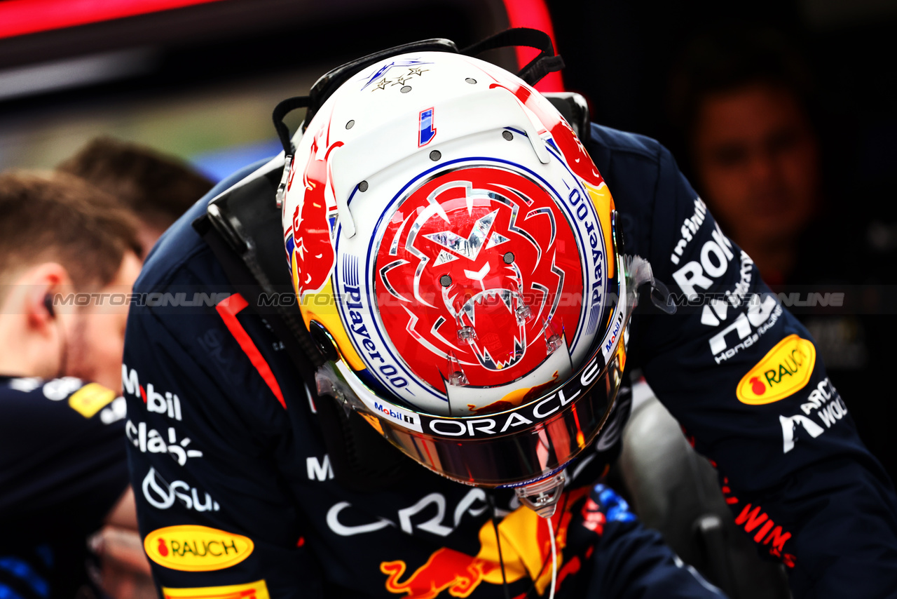 GP AUSTRALIA, Max Verstappen (NLD) Red Bull Racing RB20.

23.03.2024. Formula 1 World Championship, Rd 3, Australian Grand Prix, Albert Park, Melbourne, Australia, Qualifiche Day.

- www.xpbimages.com, EMail: requests@xpbimages.com © Copyright: Batchelor / XPB Images