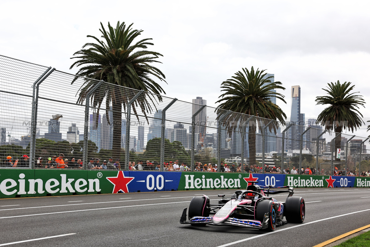 GP AUSTRALIA, Esteban Ocon (FRA) Alpine F1 Team A524.

23.03.2024. Formula 1 World Championship, Rd 3, Australian Grand Prix, Albert Park, Melbourne, Australia, Qualifiche Day.

- www.xpbimages.com, EMail: requests@xpbimages.com © Copyright: Moy / XPB Images