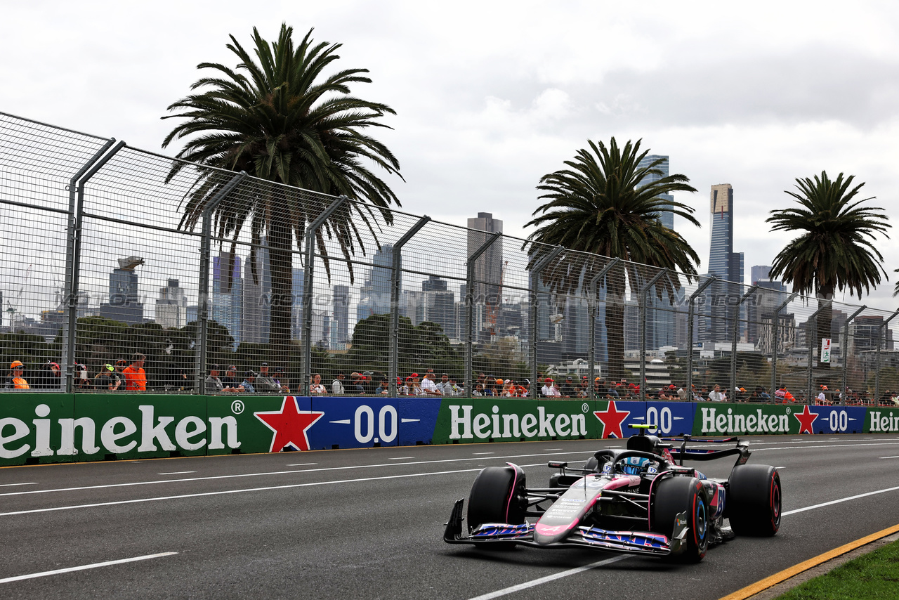GP AUSTRALIA, Pierre Gasly (FRA) Alpine F1 Team A524.

23.03.2024. Formula 1 World Championship, Rd 3, Australian Grand Prix, Albert Park, Melbourne, Australia, Qualifiche Day.

- www.xpbimages.com, EMail: requests@xpbimages.com © Copyright: Moy / XPB Images
