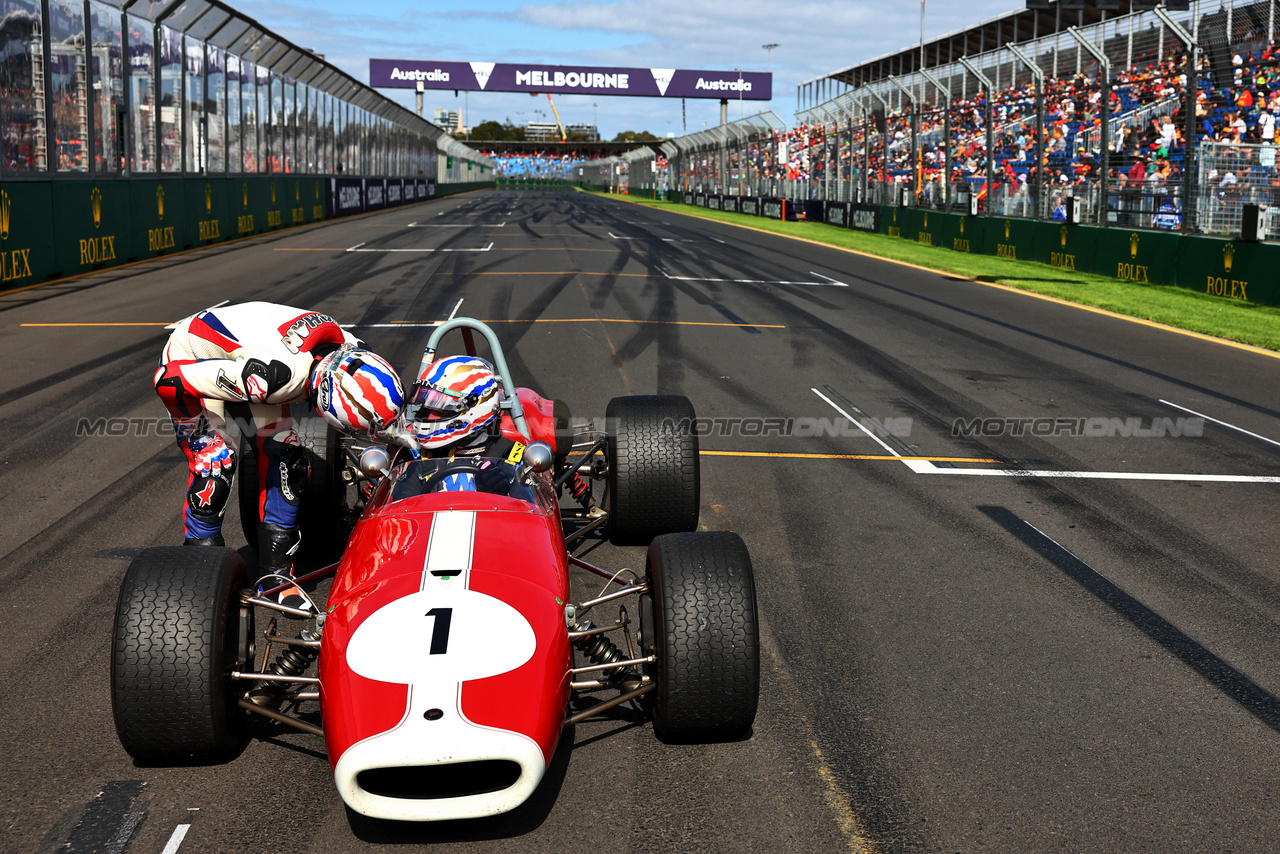 GP AUSTRALIA, Mick Doohan (AUS) with his son Jack Doohan (AUS) Alpine F1 Team Reserve Driver in a Brabham BT23B.

23.03.2024. Formula 1 World Championship, Rd 3, Australian Grand Prix, Albert Park, Melbourne, Australia, Qualifiche Day.

- www.xpbimages.com, EMail: requests@xpbimages.com © Copyright: Charniaux / XPB Images