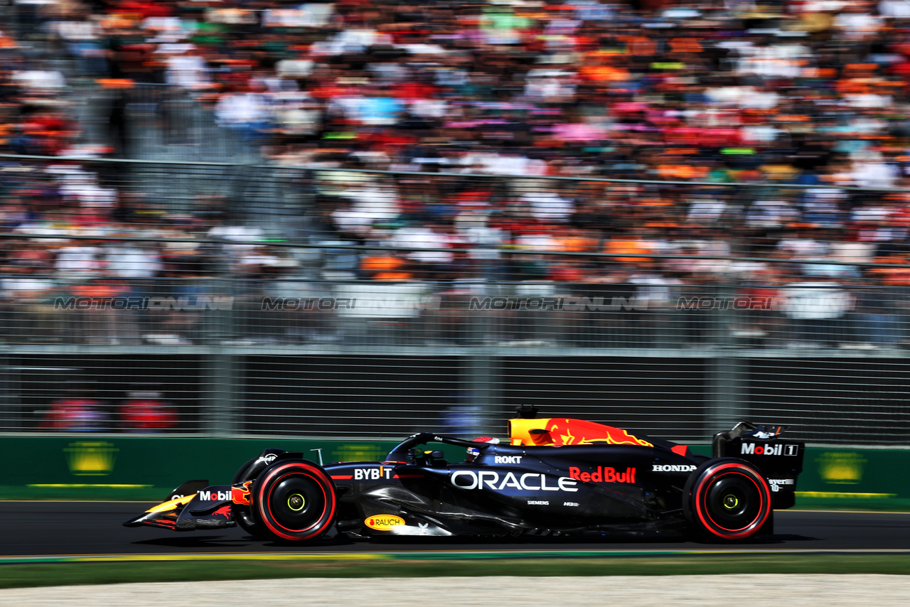 GP AUSTRALIA, Max Verstappen (NLD) Red Bull Racing RB20.

23.03.2024. Formula 1 World Championship, Rd 3, Australian Grand Prix, Albert Park, Melbourne, Australia, Qualifiche Day.

- www.xpbimages.com, EMail: requests@xpbimages.com © Copyright: Moy / XPB Images
