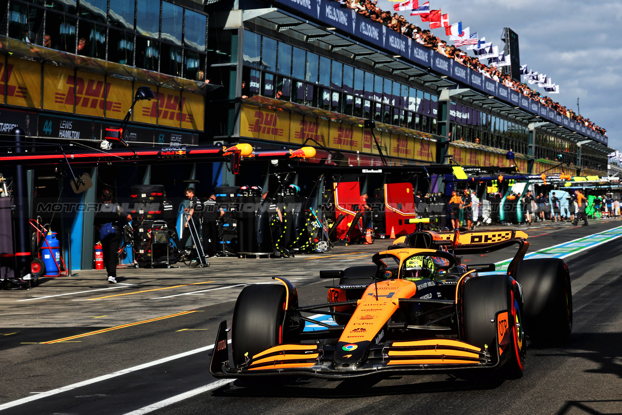 GP AUSTRALIA, Lando Norris (GBR) McLaren MCL38 leaves the pits.

23.03.2024. Formula 1 World Championship, Rd 3, Australian Grand Prix, Albert Park, Melbourne, Australia, Qualifiche Day.

- www.xpbimages.com, EMail: requests@xpbimages.com © Copyright: Batchelor / XPB Images