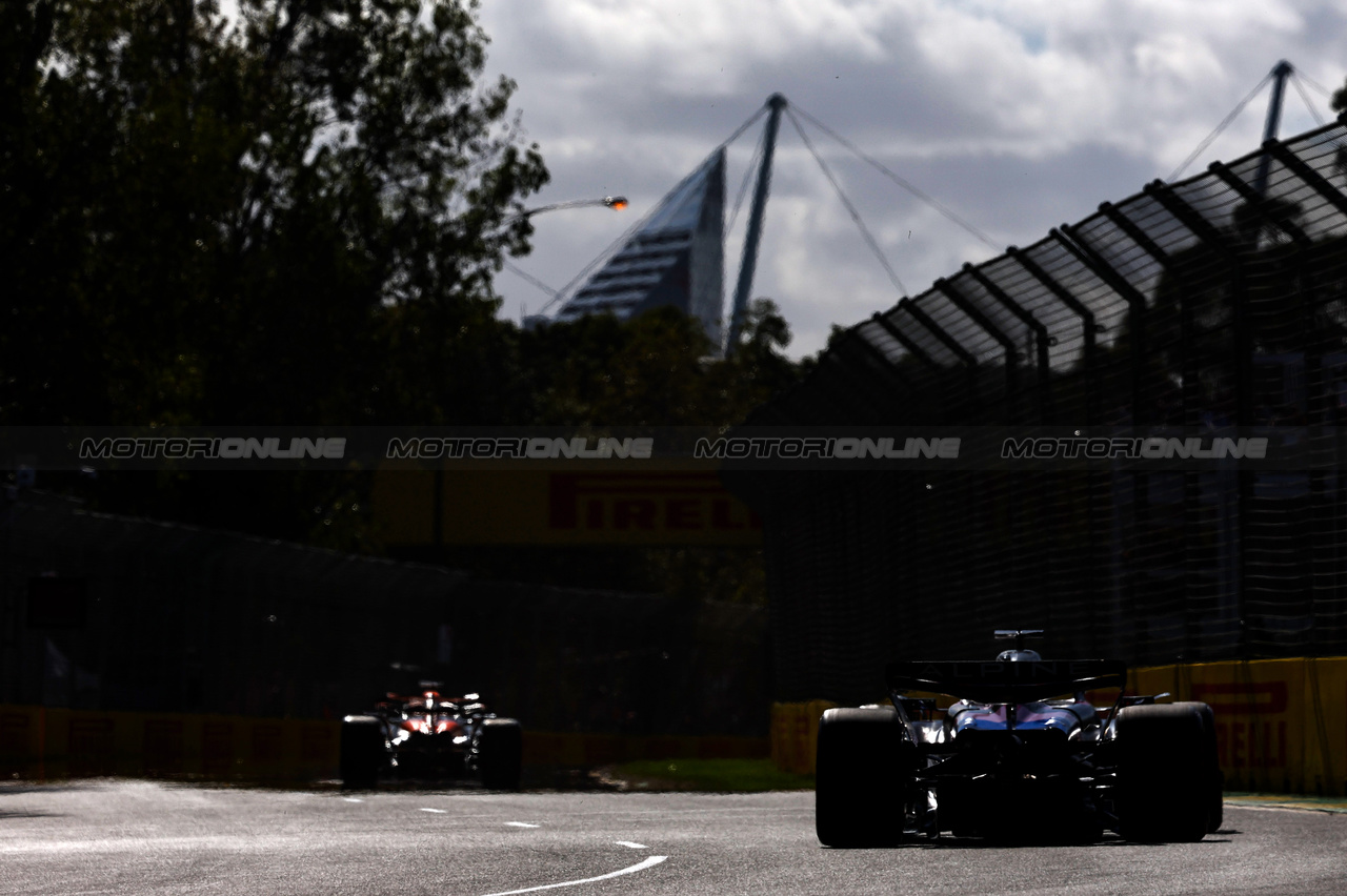 GP AUSTRALIA, Esteban Ocon (FRA), Alpine F1 Team 
23.03.2024. Formula 1 World Championship, Rd 3, Australian Grand Prix, Albert Park, Melbourne, Australia, Qualifiche Day.
- www.xpbimages.com, EMail: requests@xpbimages.com © Copyright: Charniaux / XPB Images