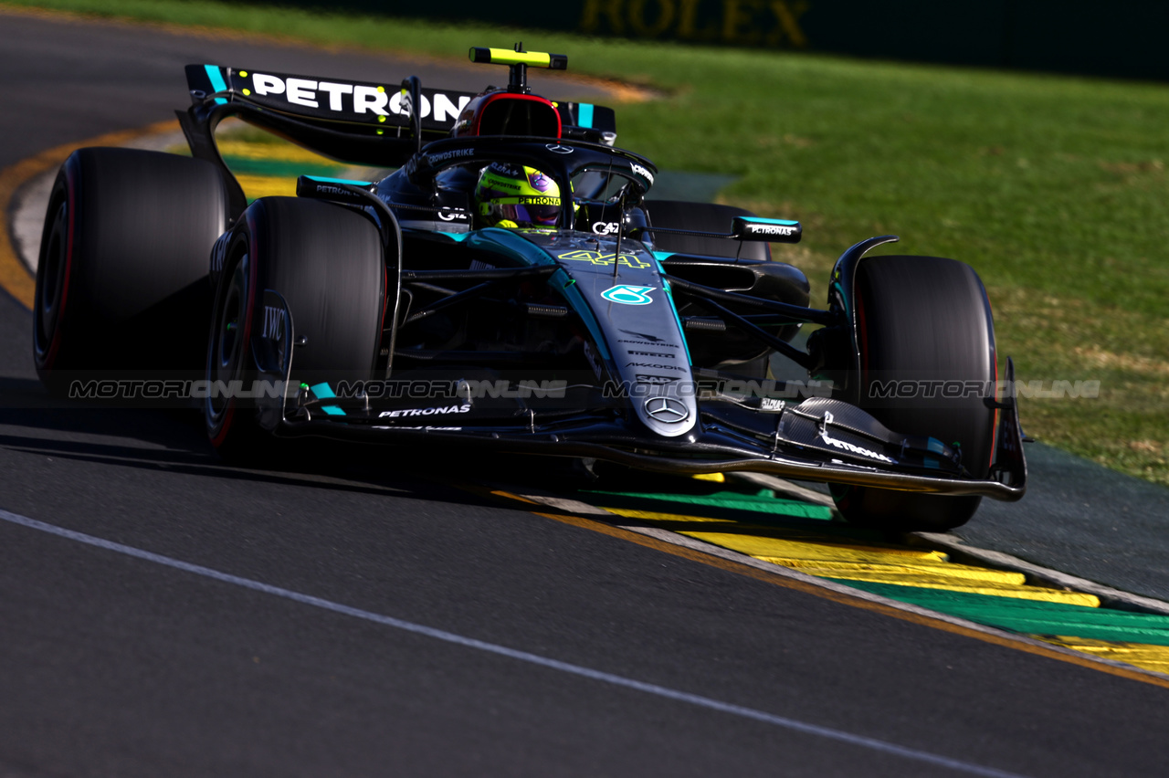 GP AUSTRALIA, Lewis Hamilton (GBR), Mercedes AMG F1  
23.03.2024. Formula 1 World Championship, Rd 3, Australian Grand Prix, Albert Park, Melbourne, Australia, Qualifiche Day.
- www.xpbimages.com, EMail: requests@xpbimages.com © Copyright: Charniaux / XPB Images