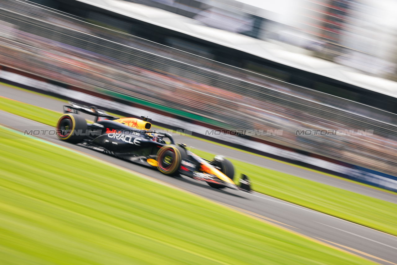 GP AUSTRALIA, Max Verstappen (NLD) Red Bull Racing RB20.

23.03.2024. Formula 1 World Championship, Rd 3, Australian Grand Prix, Albert Park, Melbourne, Australia, Qualifiche Day.

- www.xpbimages.com, EMail: requests@xpbimages.com © Copyright: Bearne / XPB Images