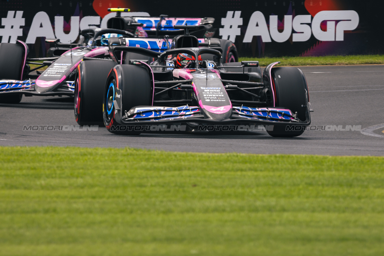 GP AUSTRALIA, Esteban Ocon (FRA) Alpine F1 Team A524.

23.03.2024. Formula 1 World Championship, Rd 3, Australian Grand Prix, Albert Park, Melbourne, Australia, Qualifiche Day.

- www.xpbimages.com, EMail: requests@xpbimages.com © Copyright: Bearne / XPB Images