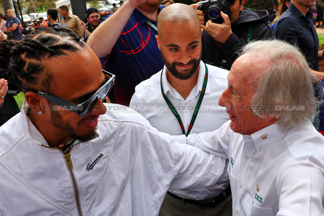 GP AUSTRALIA, (L to R): Lewis Hamilton (GBR) Mercedes AMG F1 with Jackie Stewart (GBR).

23.03.2024. Formula 1 World Championship, Rd 3, Australian Grand Prix, Albert Park, Melbourne, Australia, Qualifiche Day.

- www.xpbimages.com, EMail: requests@xpbimages.com © Copyright: Batchelor / XPB Images