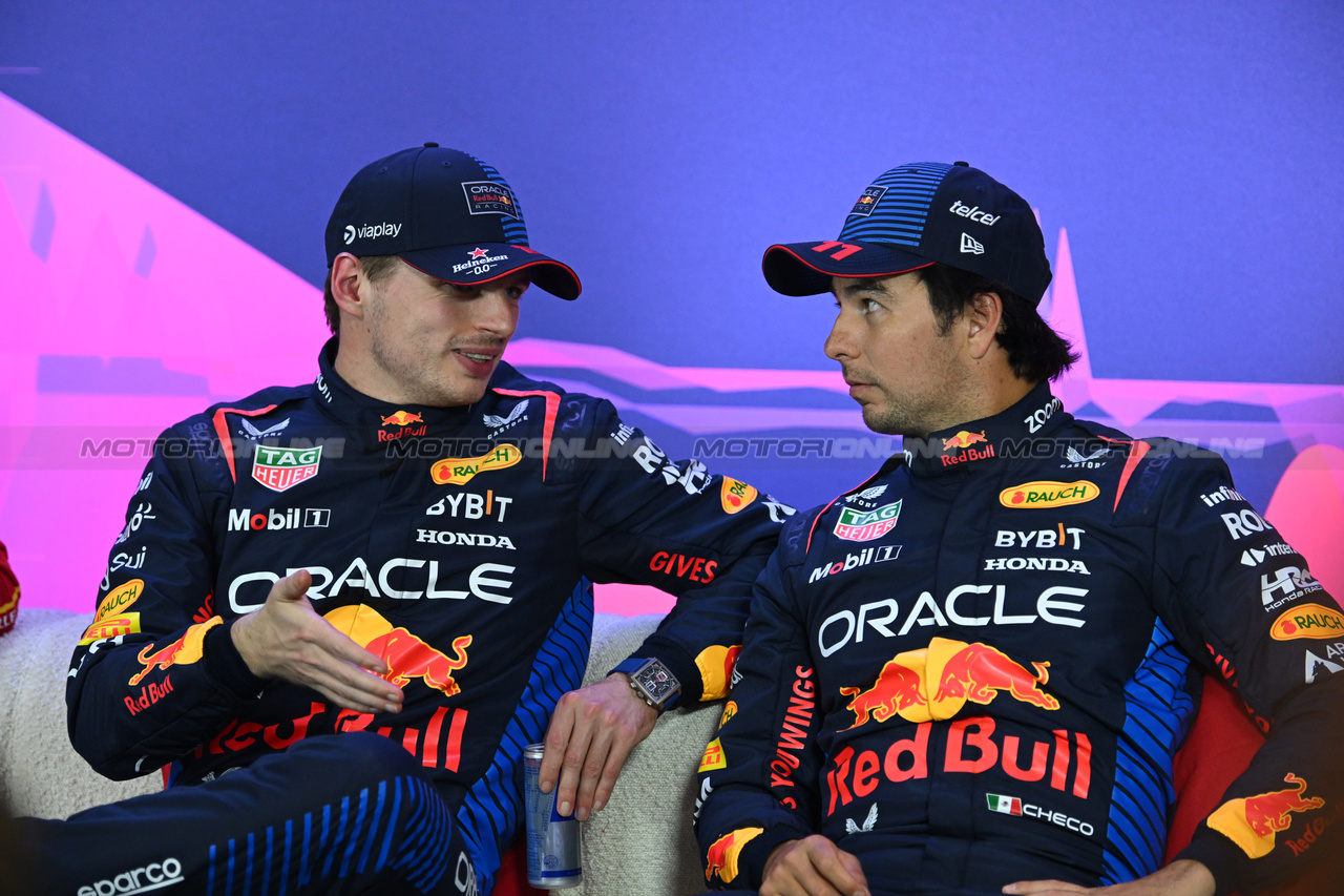 GP AUSTRALIA, (L to R): Max Verstappen (NLD) Red Bull Racing; e Sergio Perez (MEX) Red Bull Racing, in the post qualifying FIA Press Conference.

23.03.2024. Formula 1 World Championship, Rd 3, Australian Grand Prix, Albert Park, Melbourne, Australia, Qualifiche Day.

- www.xpbimages.com, EMail: requests@xpbimages.com © Copyright: XPB Images